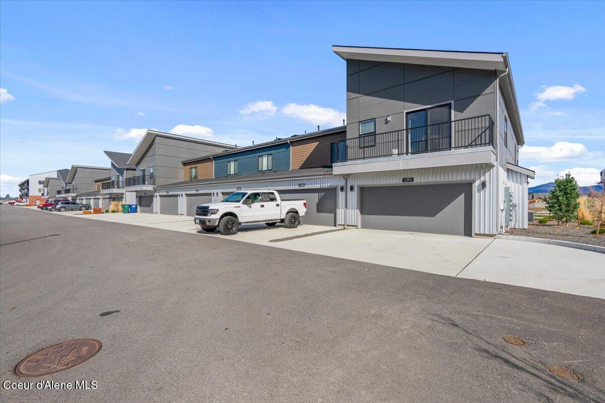 1090 East 4th Avenue Post Falls, ID 83854 - Photo 34 of 43 34-Back of home