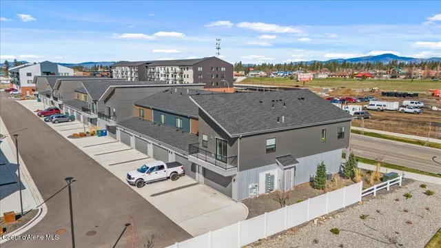 $498,000 | 1090 East 4th Avenue, Post Falls, ID 83854