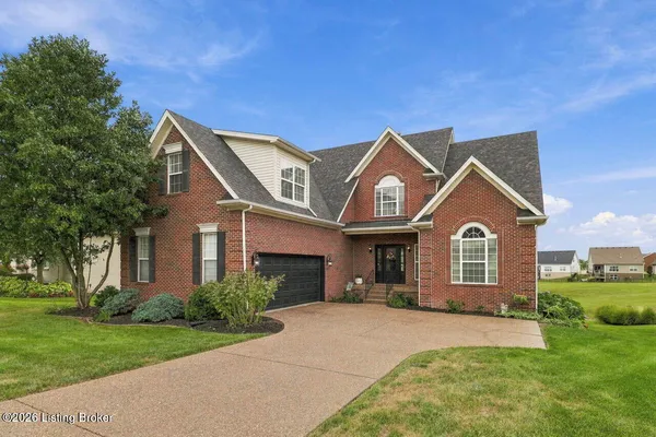 $639,900 | 209 Champions Way, Simpsonville, KY 40067