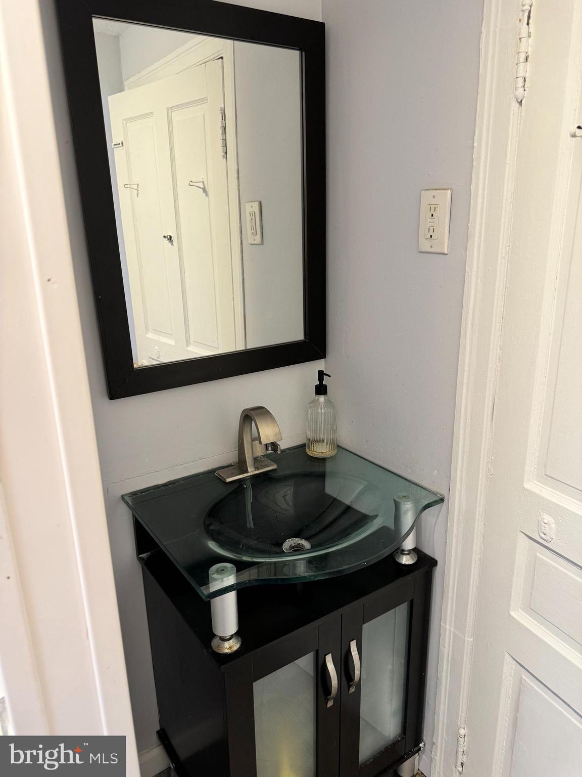 4720 Hawthorne Street Philadelphia, PA 19124 - Photo 9 of 13