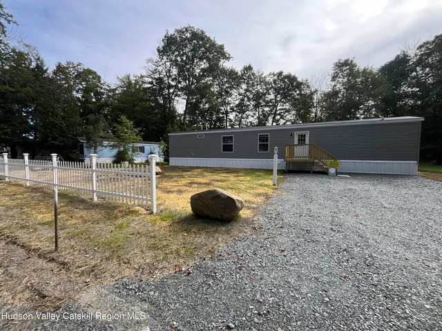 $119,900 | 21 Oak Way, Stephentown, NY 12168