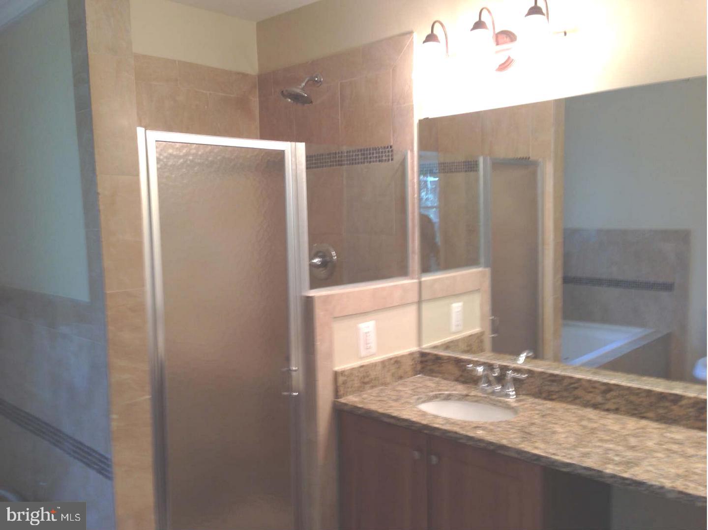 9700 Brookford Road Potomac, MD 20854 - Photo 5 of 27