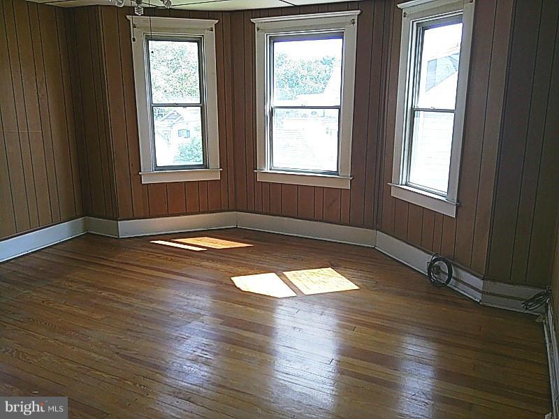 3403 Grantley Road Baltimore, MD 21215 - Photo 22 of 28 View