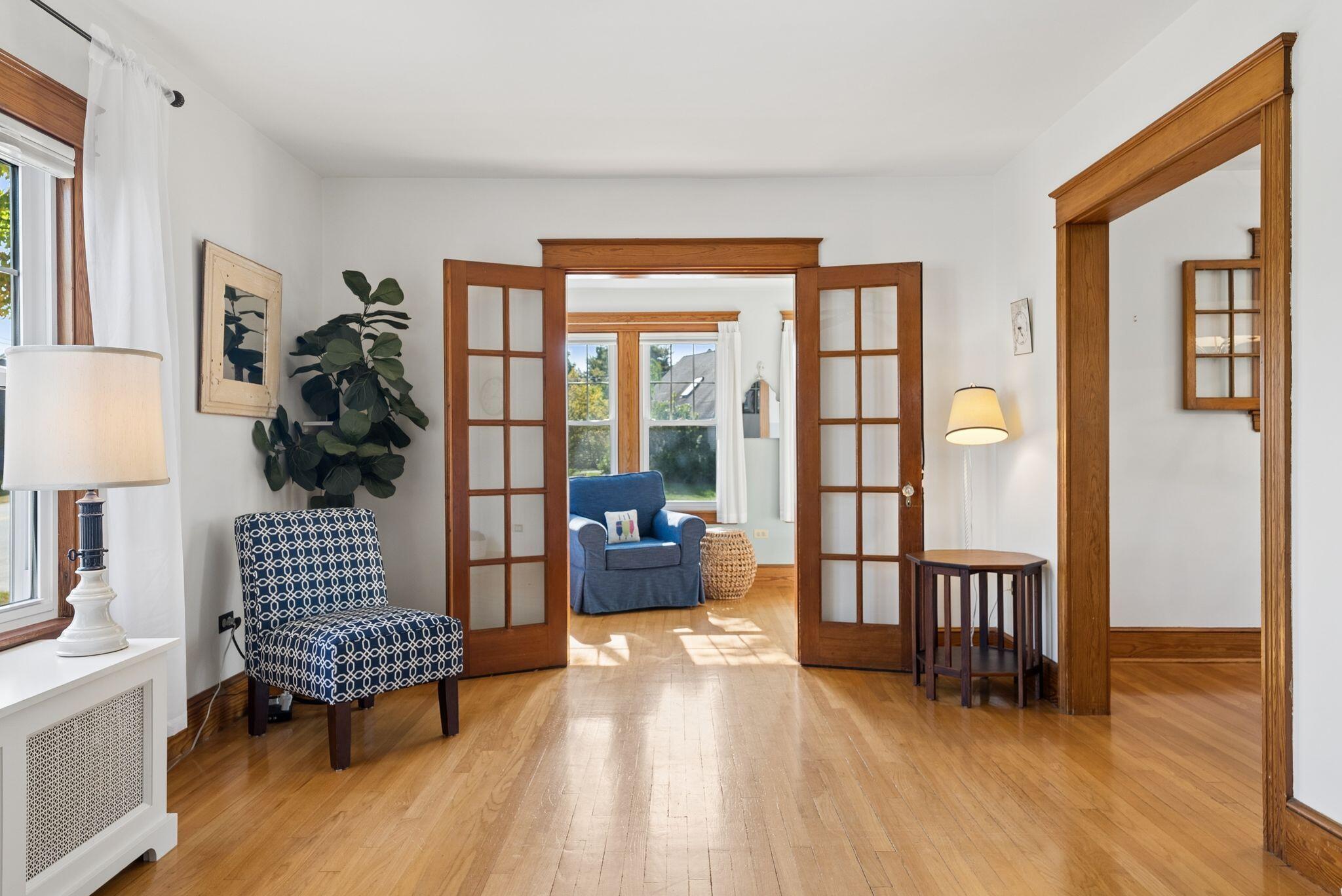 155 Black Point Road Scarborough, ME 04074 - Photo 15 of 40 Living Room
