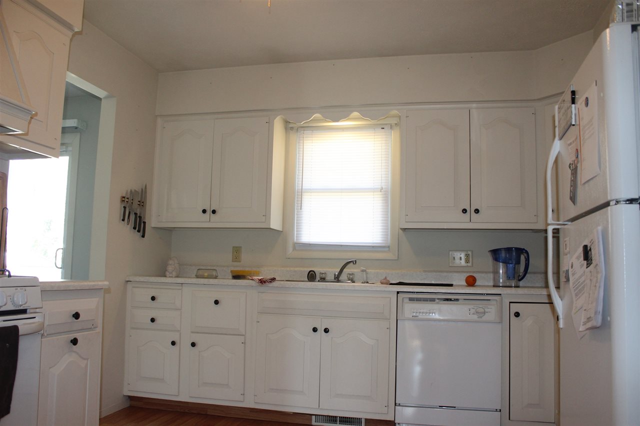20561 Old Mill Road South Bend, IN 46637 - Photo 4 of 24 Gallery Image 4