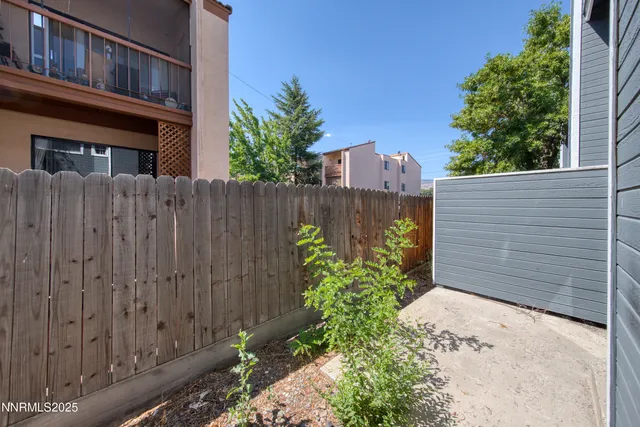 $2,100 | 2650 Plumas Street, Unit 11, Reno, NV 89509
