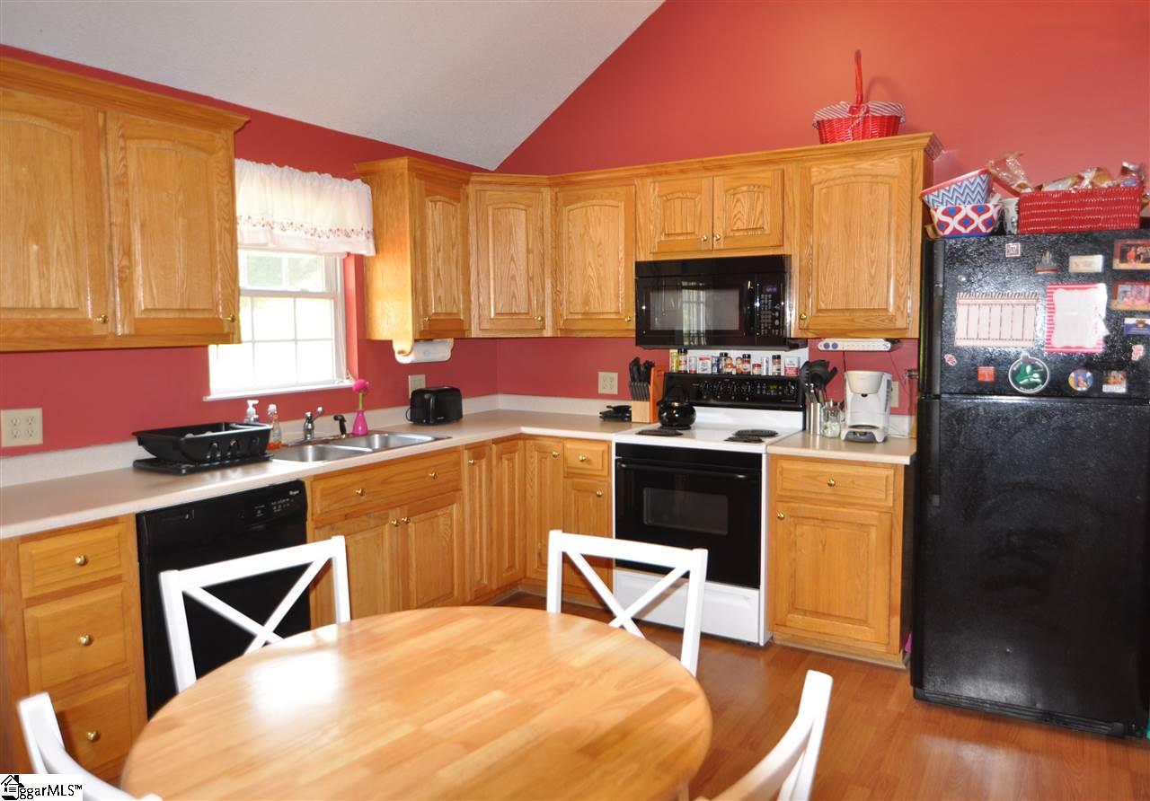 118 Homeland Road Pickens, SC 29671 - Photo 11 of 28 Gallery Image 11