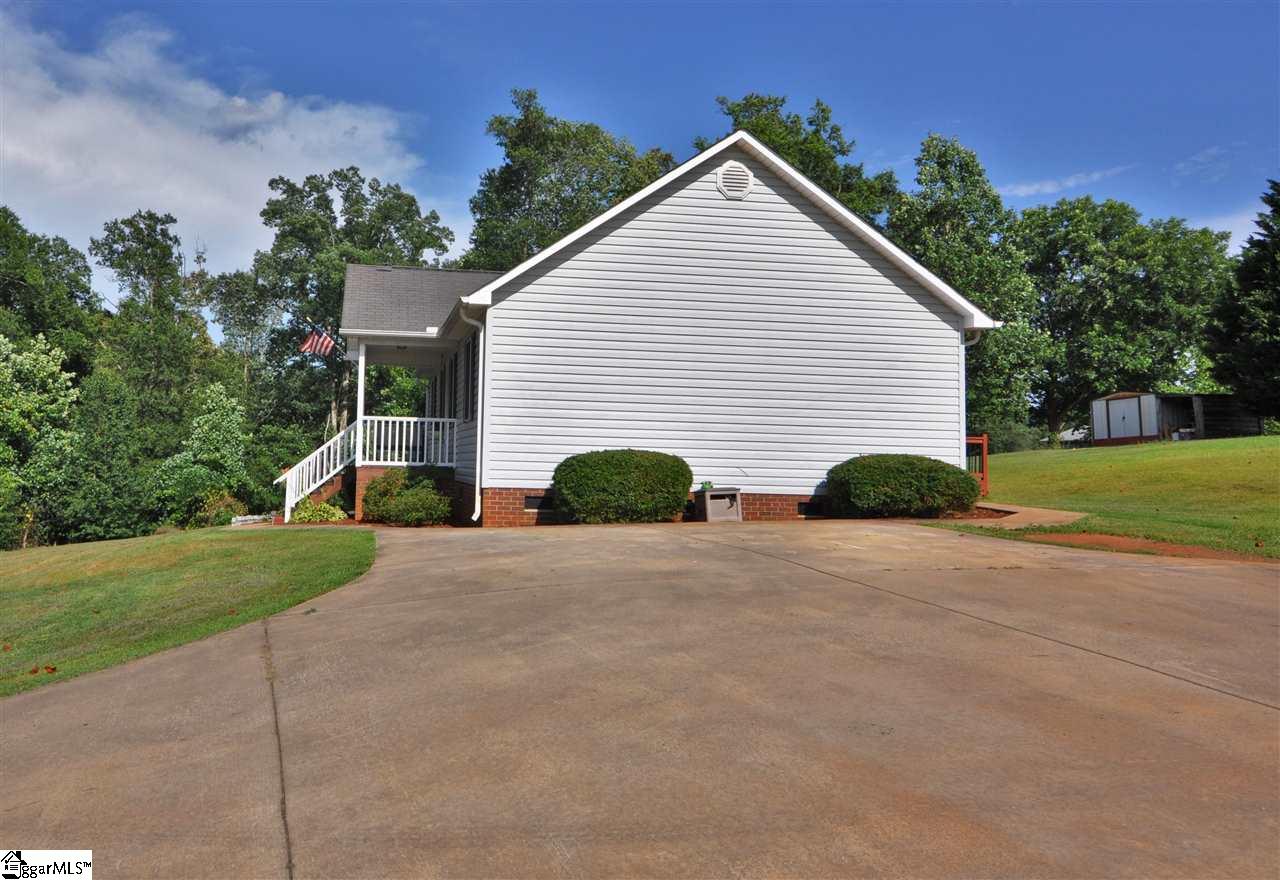 118 Homeland Road Pickens, SC 29671 - Photo 5 of 28 Gallery Image 5