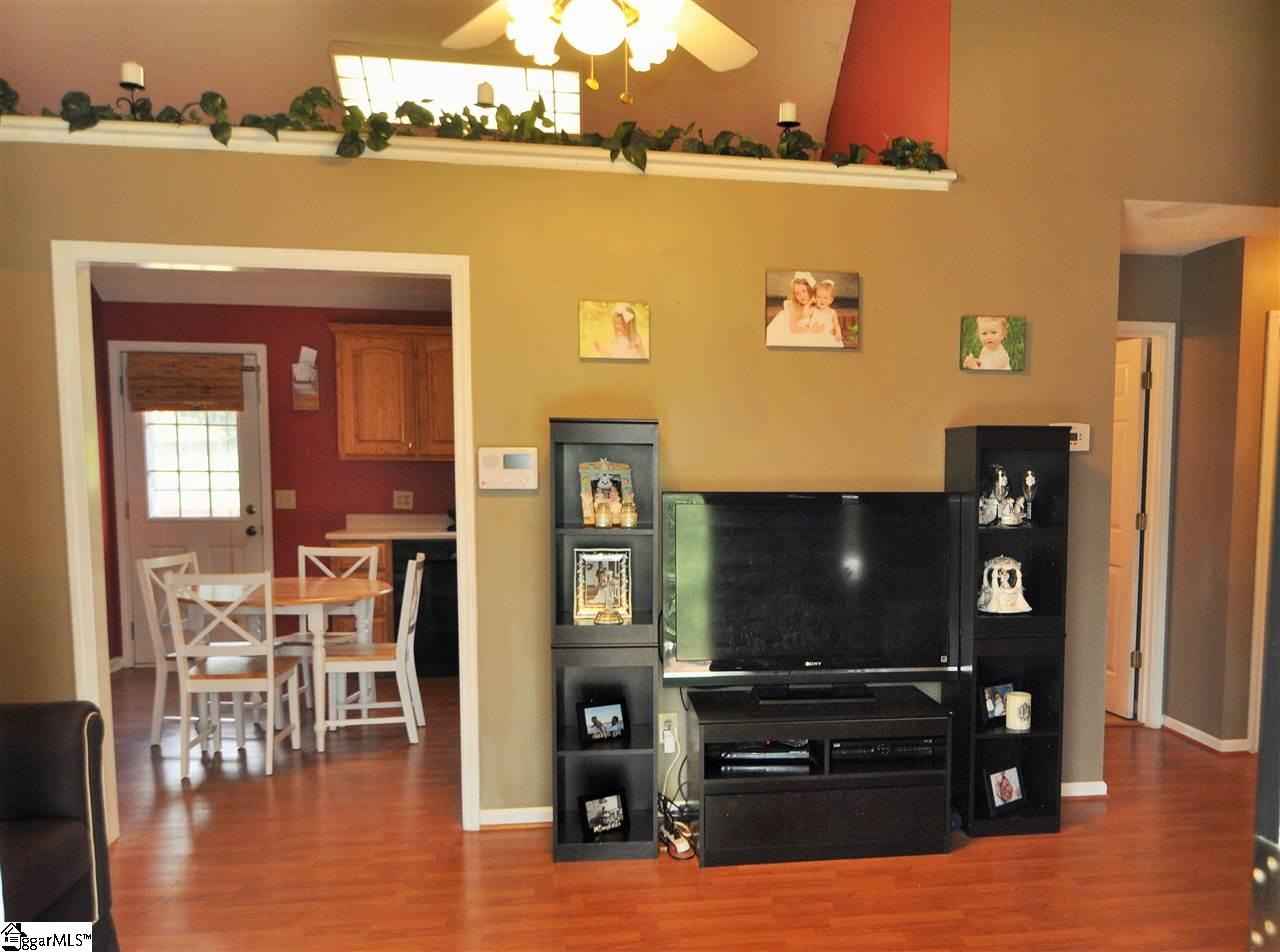 118 Homeland Road Pickens, SC 29671 - Photo 9 of 28 Gallery Image 9