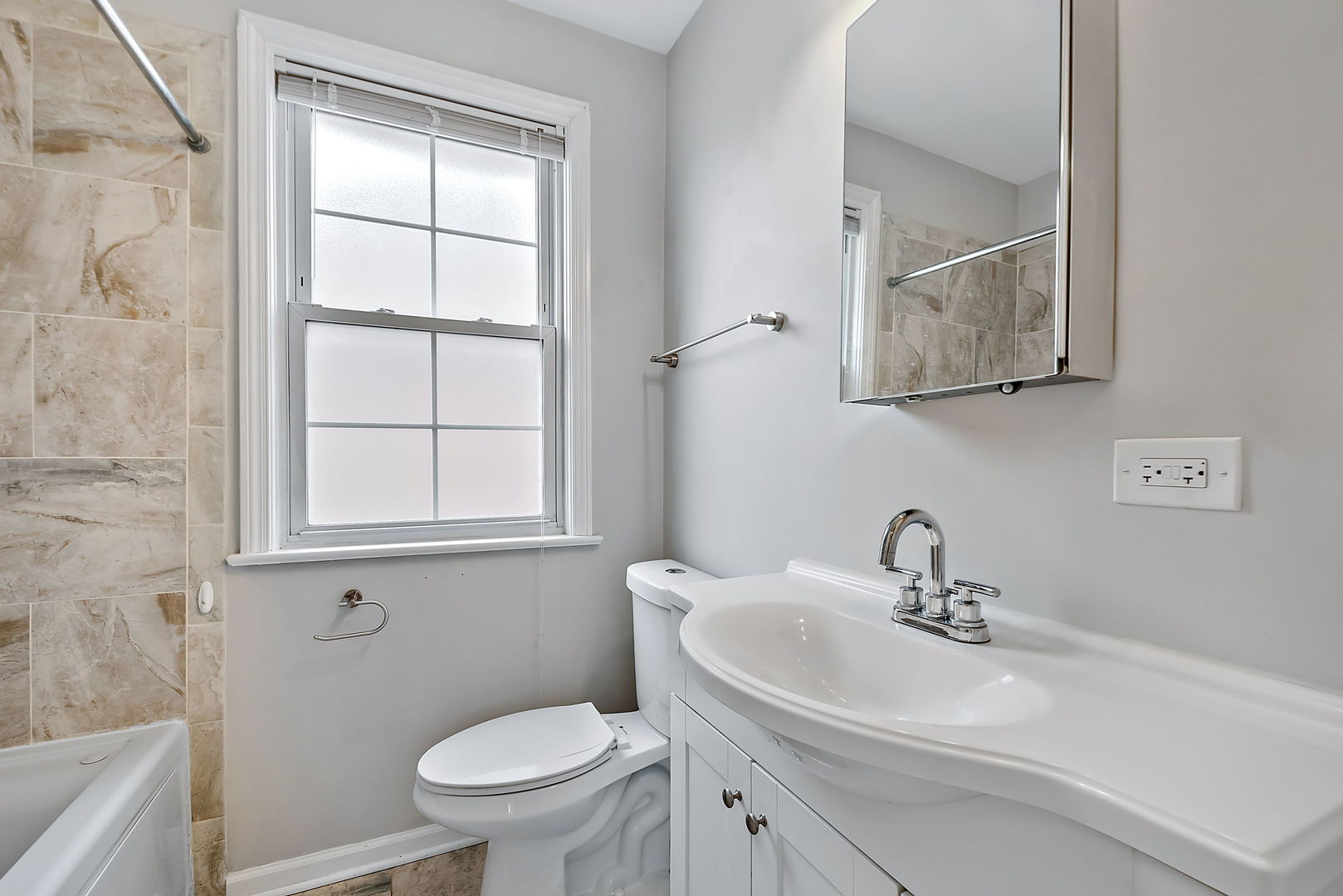 2327 5th Avenue North Riverside, IL 60546 - Photo 13 of 23 Gallery Image 13