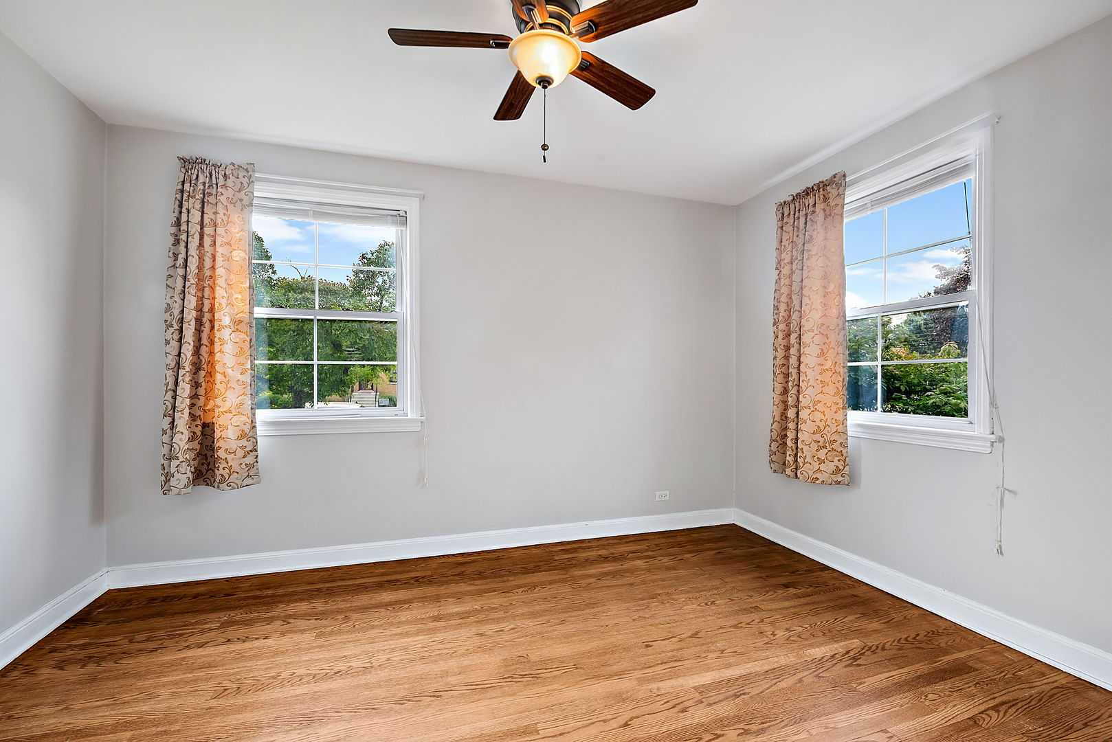 2327 5th Avenue North Riverside, IL 60546 - Photo 15 of 23 Gallery Image 15