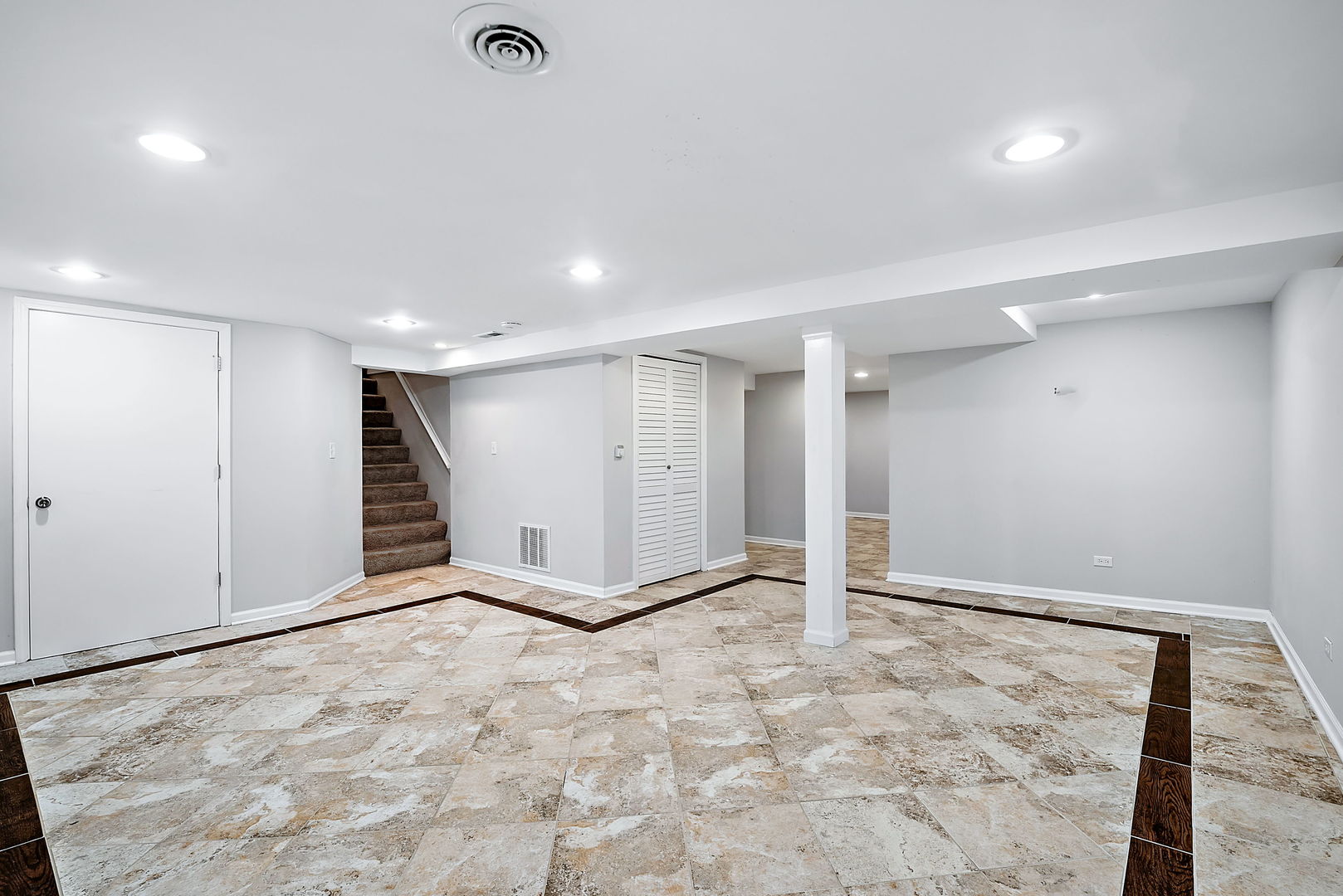 2327 5th Avenue North Riverside, IL 60546 - Photo 17 of 23 Gallery Image 17