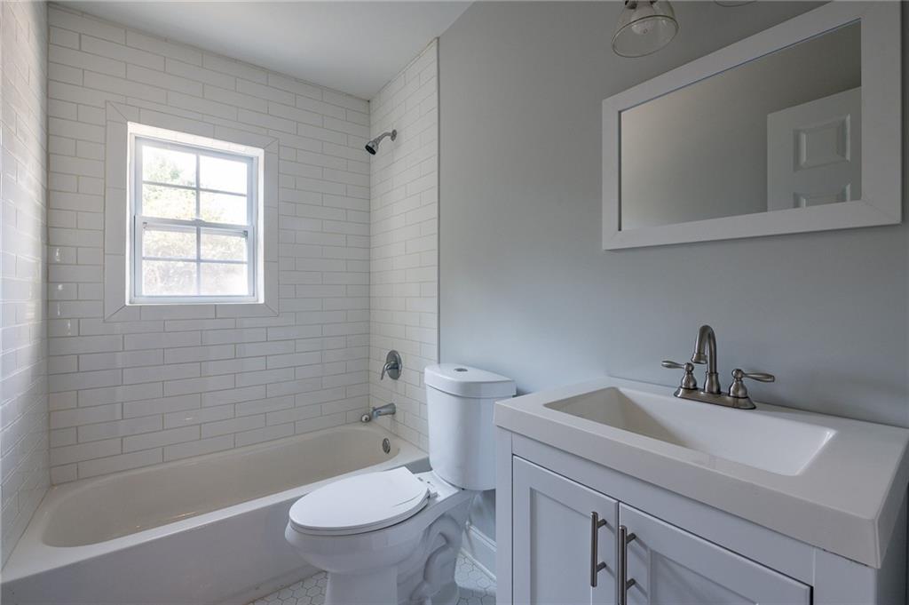 331 Camilla Circle Southwest Mableton, GA 30126 - Photo 15 of 20