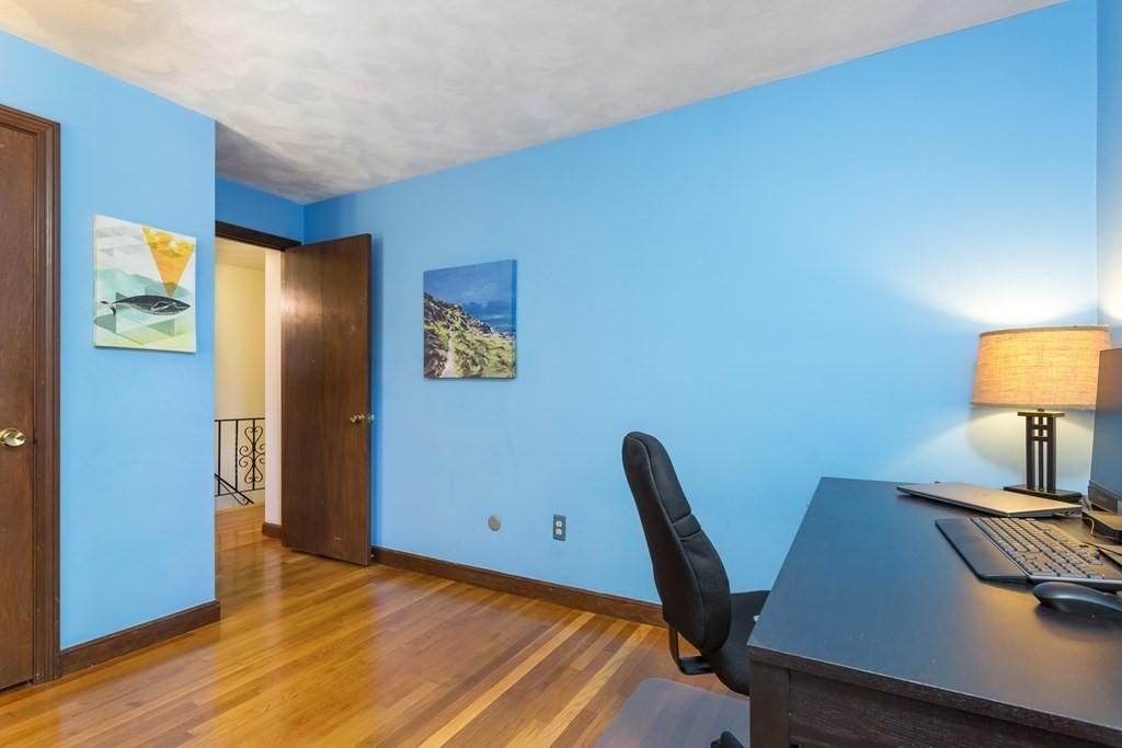 1 Warwick Road Franklin, MA 02038 - Photo 28 of 34 Gallery Image 28