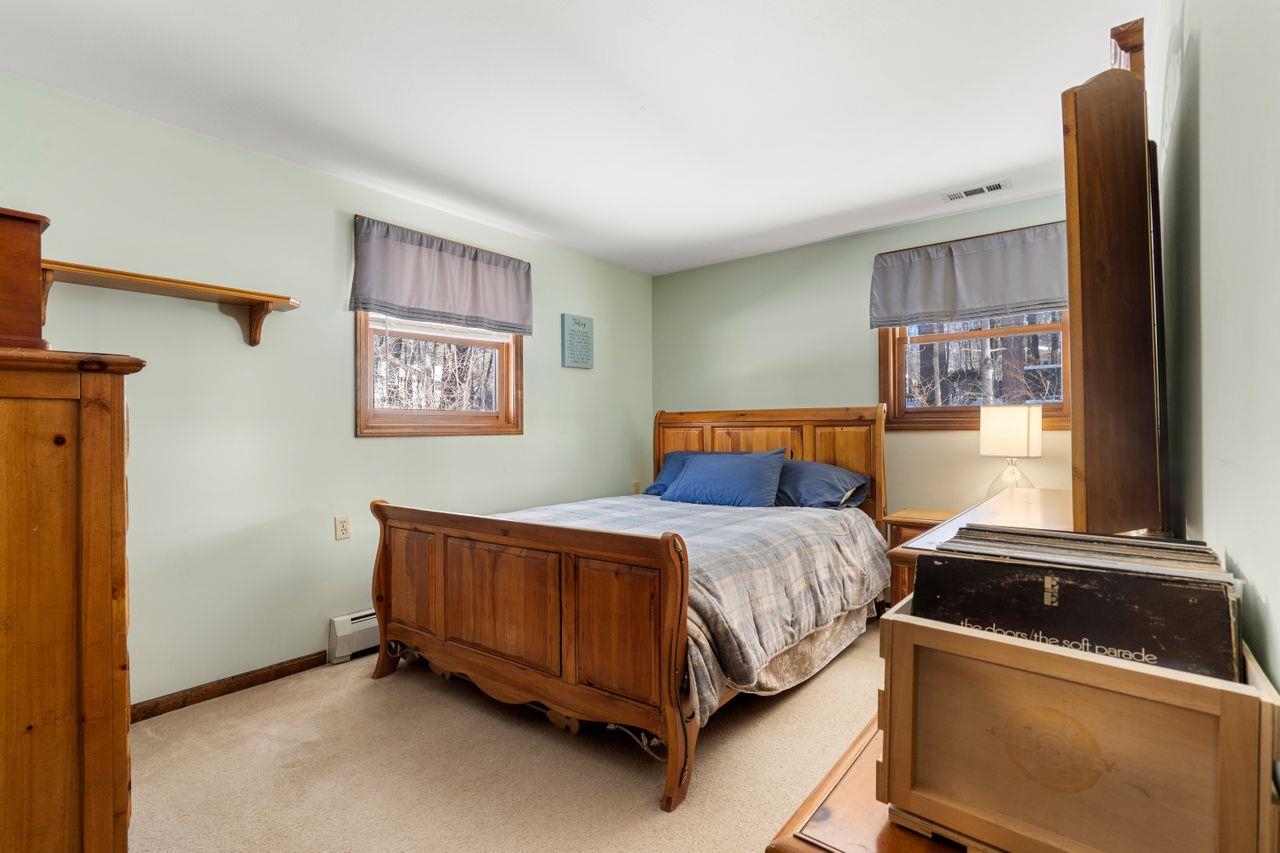 79 Gowing Road Hudson, NH 03051 - Photo 21 of 35