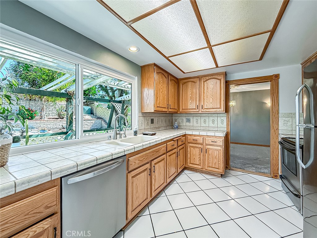 2235 Burnside Street Simi Valley, CA 93065 - Photo 26 of 71