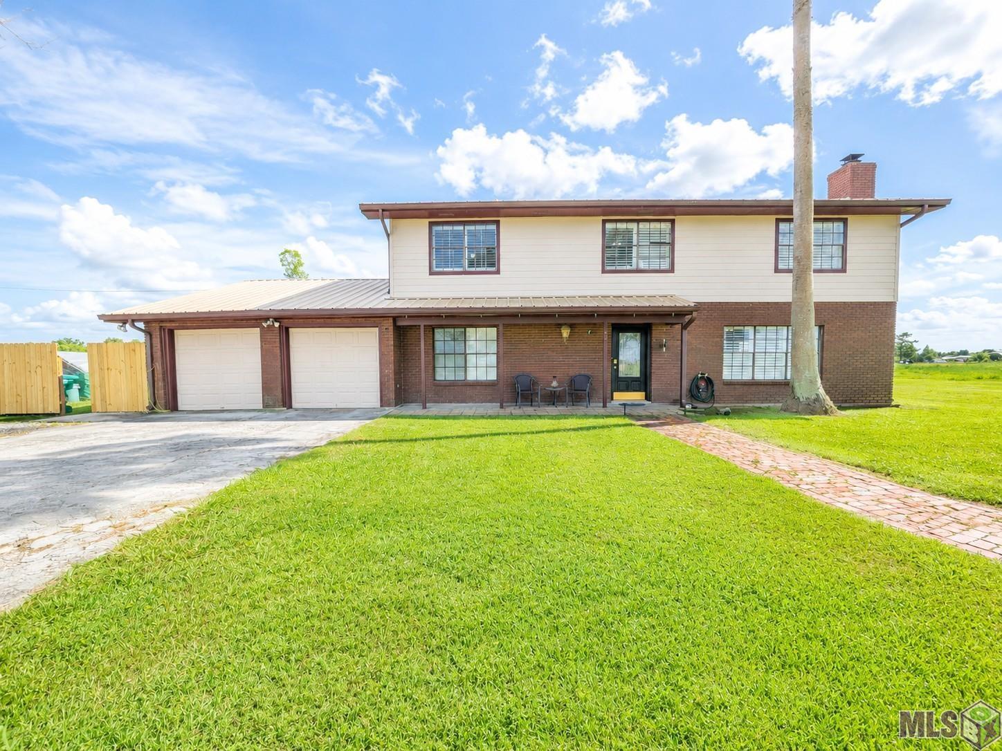 68 Magnolia Street Raceland, LA 70394 - Photo 1 of 46