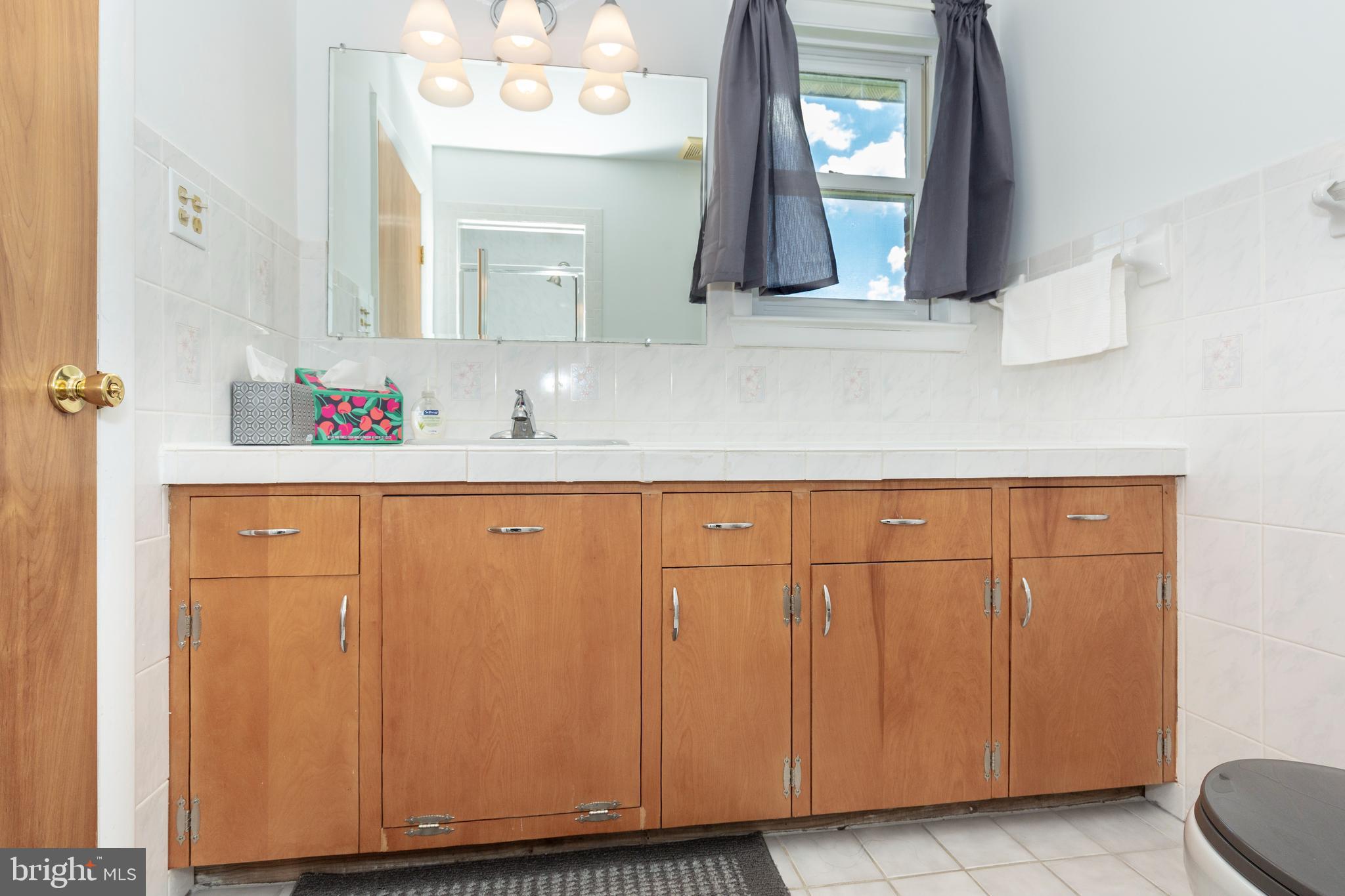 1722 Emory Road Reisterstown, MD 21136 - Photo 29 of 53 More custom cabinets