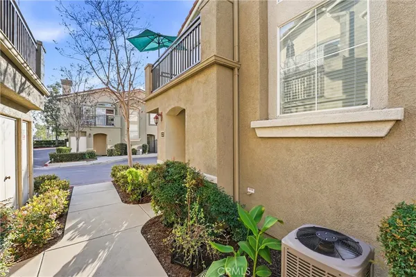 $697,000 | 27 Vía Barcelona, Rancho Santa Margarita, CA 92688