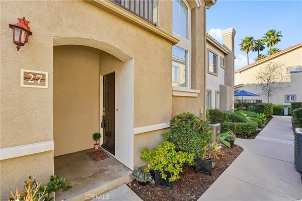 $697,000 | 27 Vía Barcelona, Rancho Santa Margarita, CA 92688