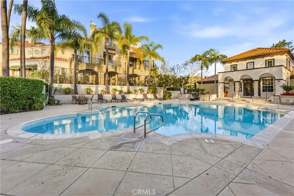 $697,000 | 27 Vía Barcelona, Rancho Santa Margarita, CA 92688