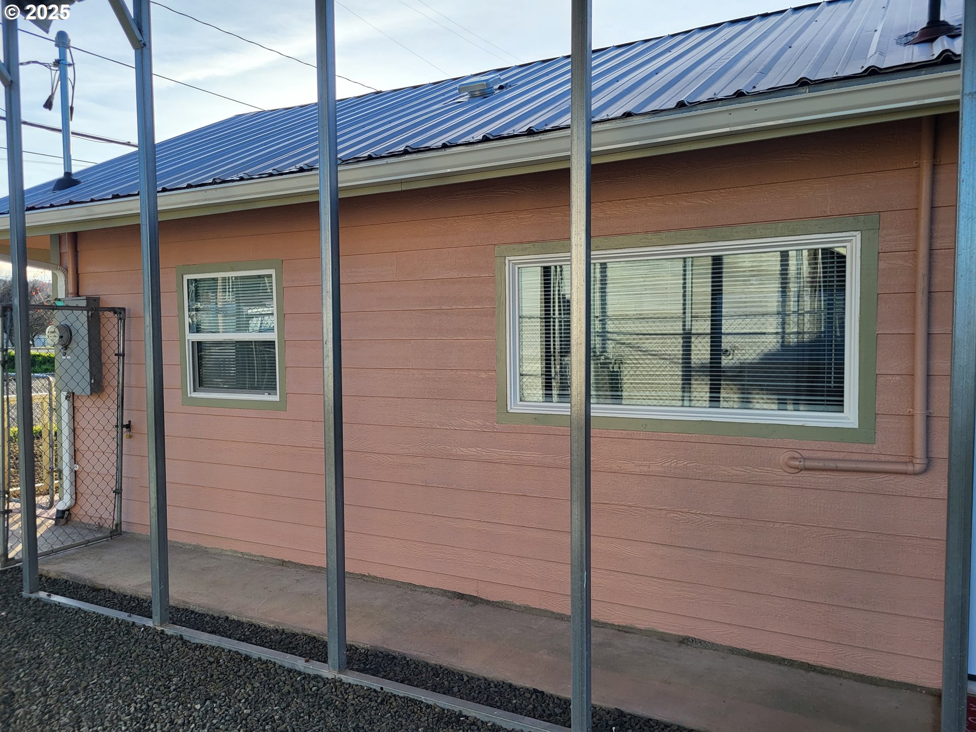 811 Laurel Avenue Reedsport, OR 97467 - Photo 31 of 34 a view of front door of house