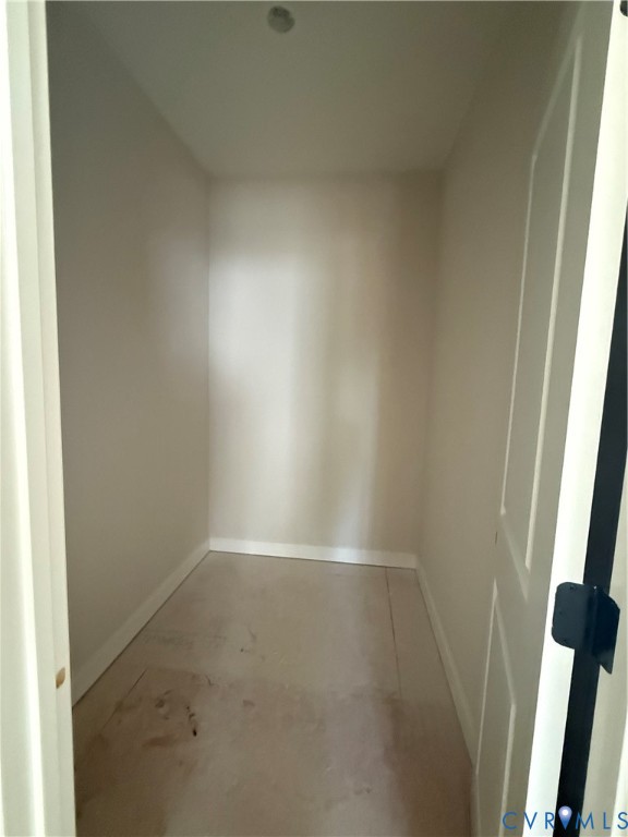 20545 Braxton Road Barhamsville, VA 23011 - Photo 10 of 17 Walk-in closet