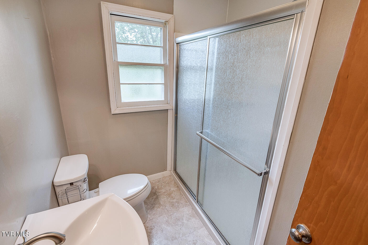 2125 Weems Chapel Road Mosheim, TN 37818 - Photo 46 of 48 Full Bathroom