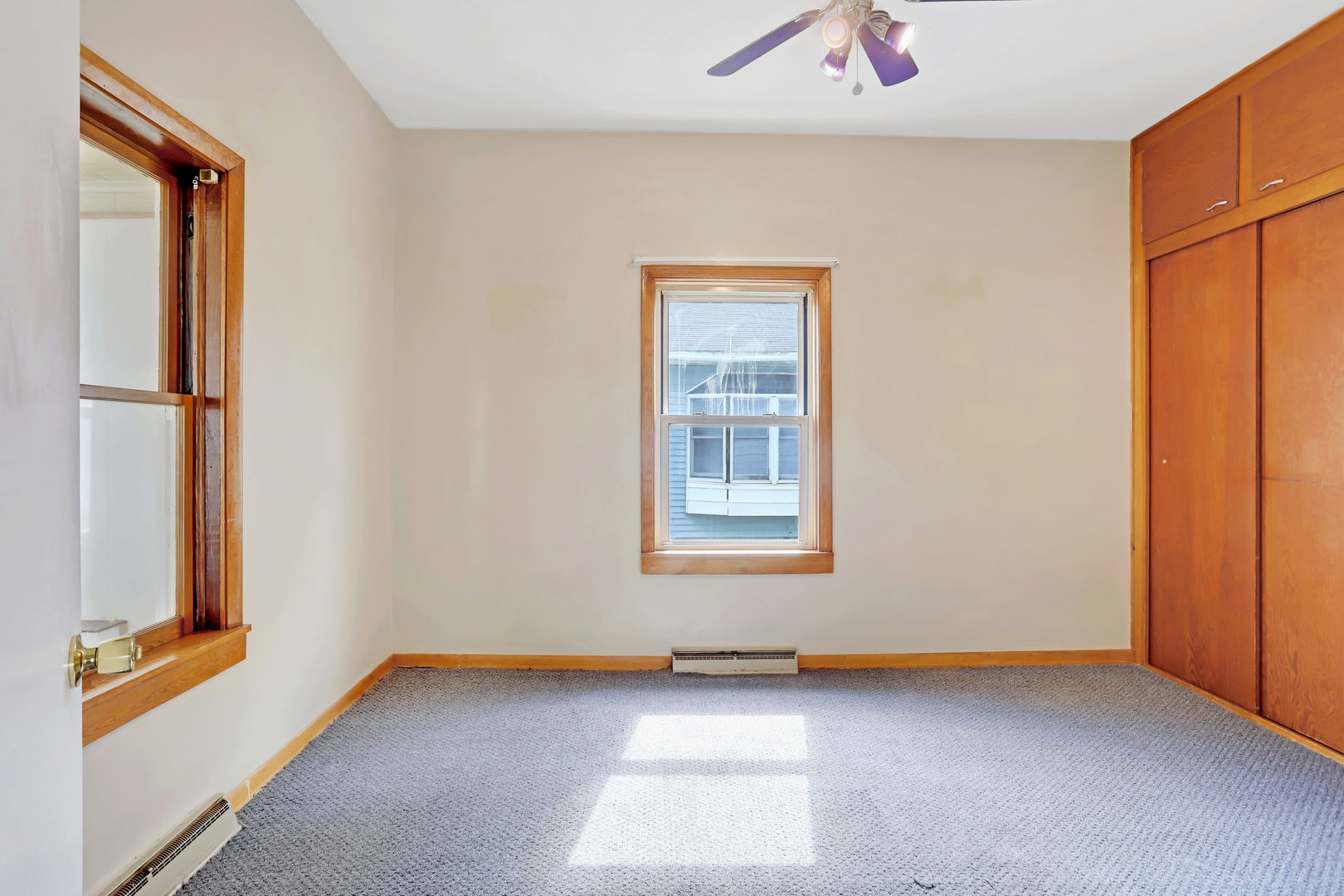 812 East Webster Street Clinton, IL 61727 - Photo 15 of 26 a view of an empty room with a window