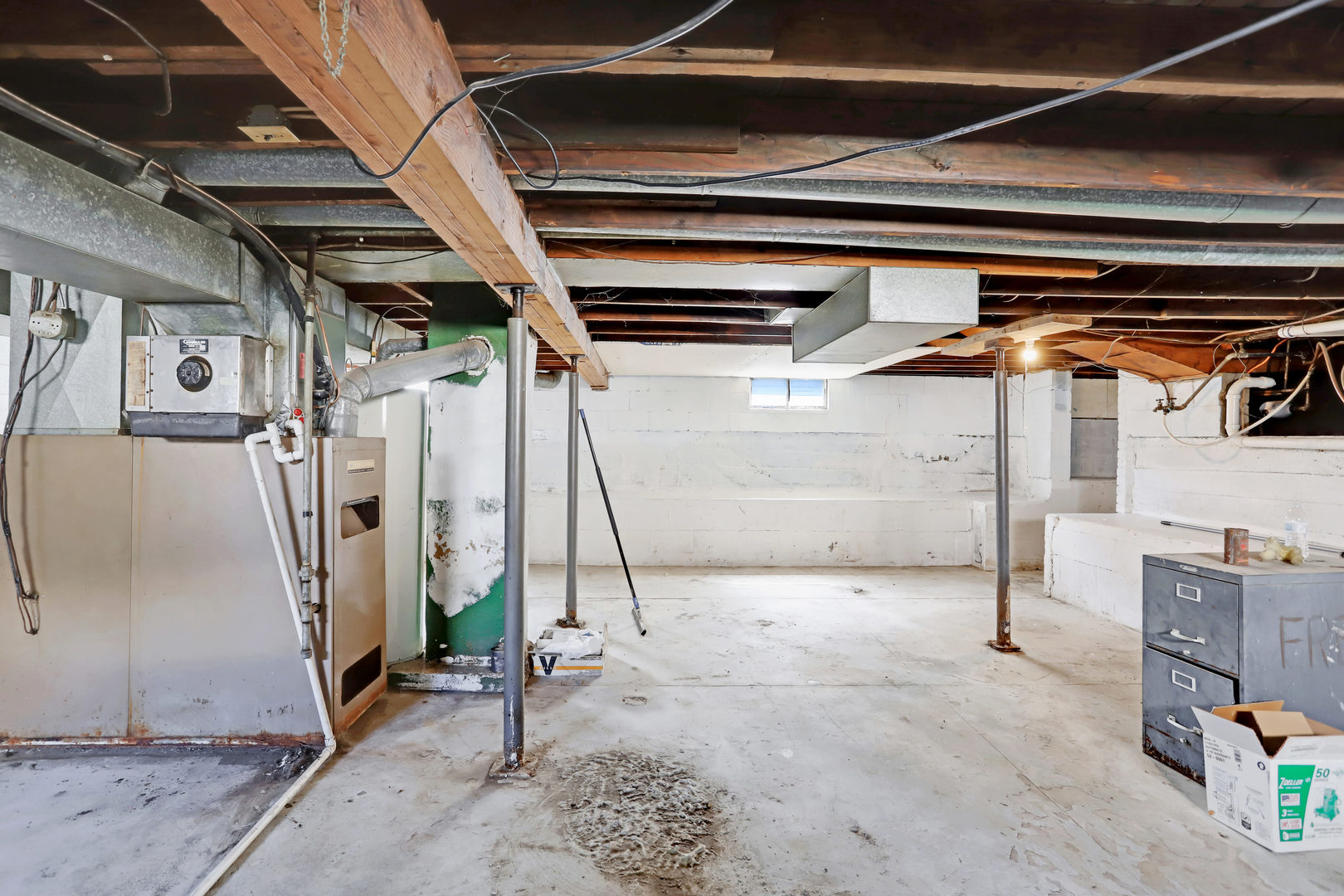 812 East Webster Street Clinton, IL 61727 - Photo 24 of 26 a view of a room with wooden walls