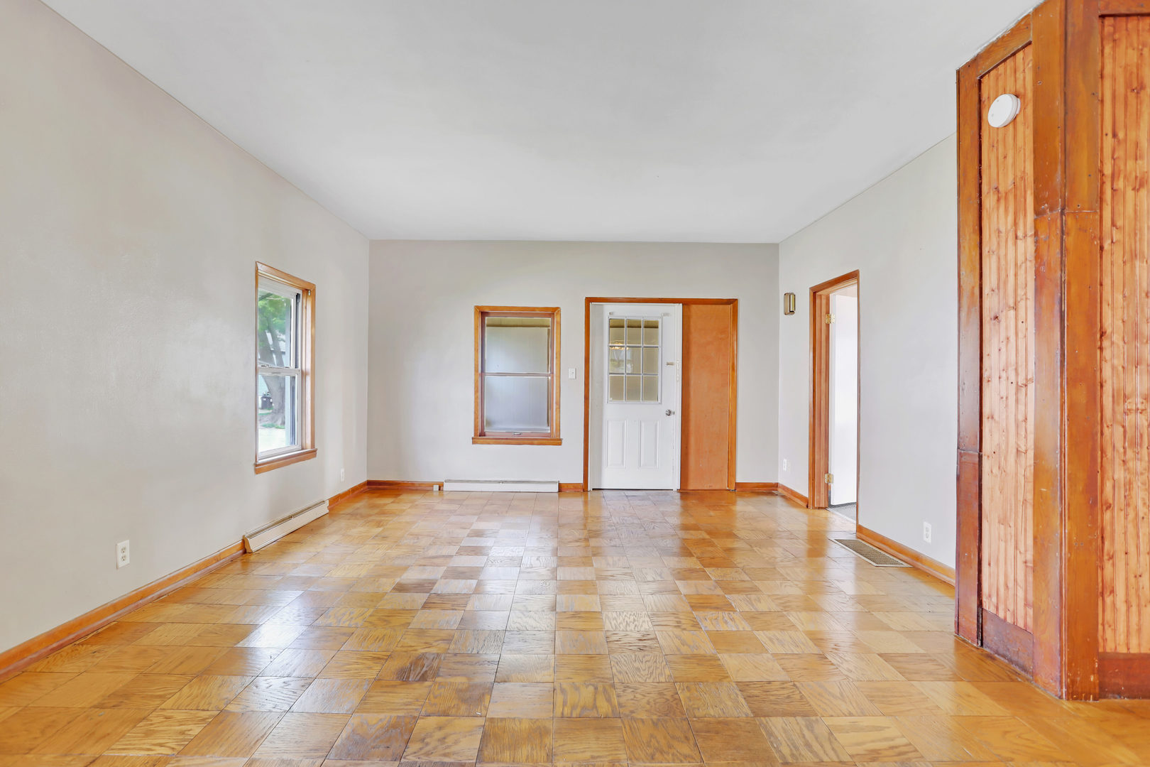 812 East Webster Street Clinton, IL 61727 - Photo 9 of 26 a view of an empty room with window and bathroom