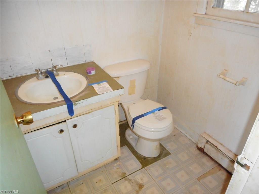 2725 Ingram Road High Point, NC 27263 - Photo 10 of 11 Gallery Image 10