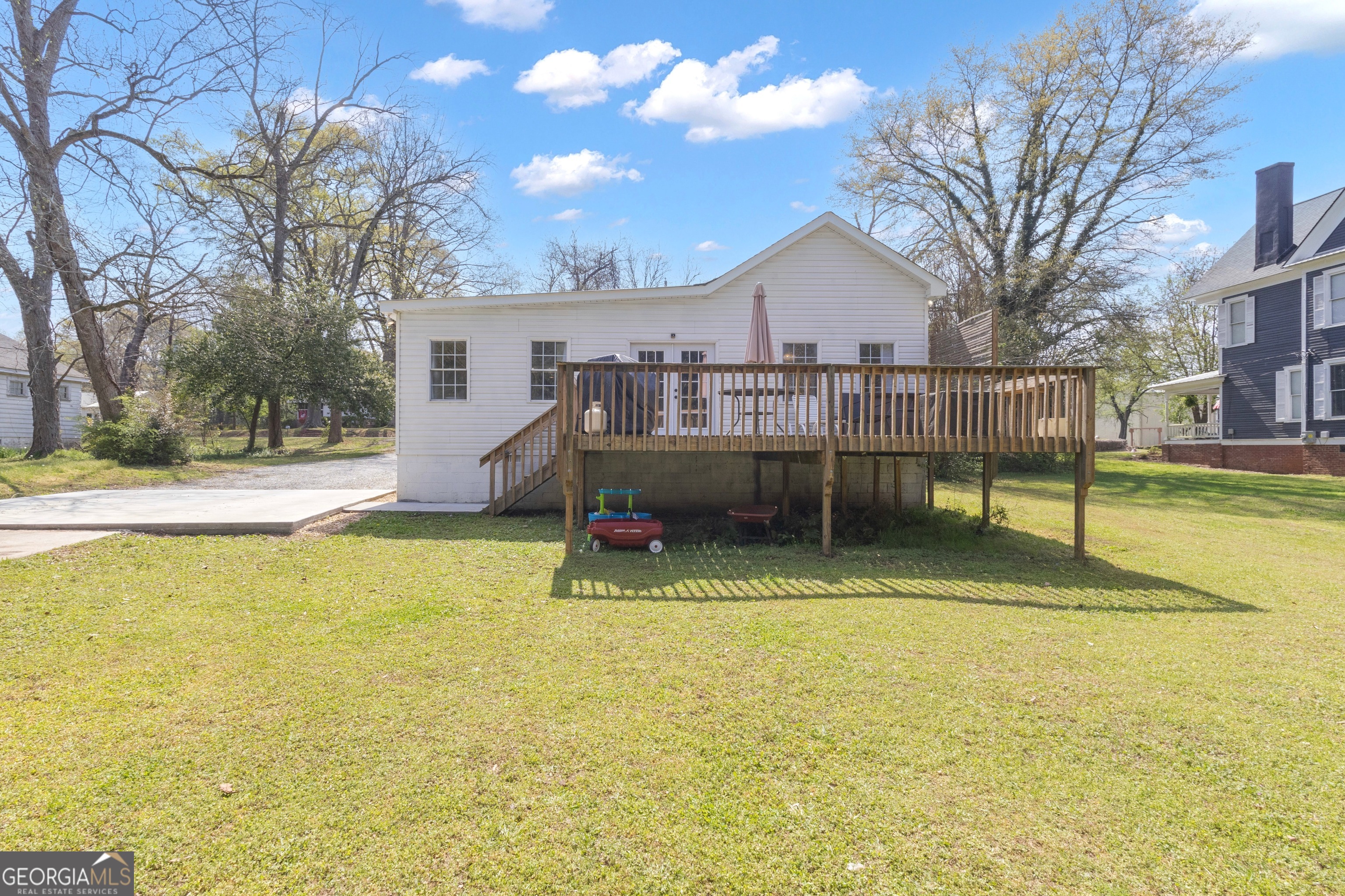 32 Post Street Grantville, GA 30220 - Photo 34 of 39 a view of a house with a swimming pool