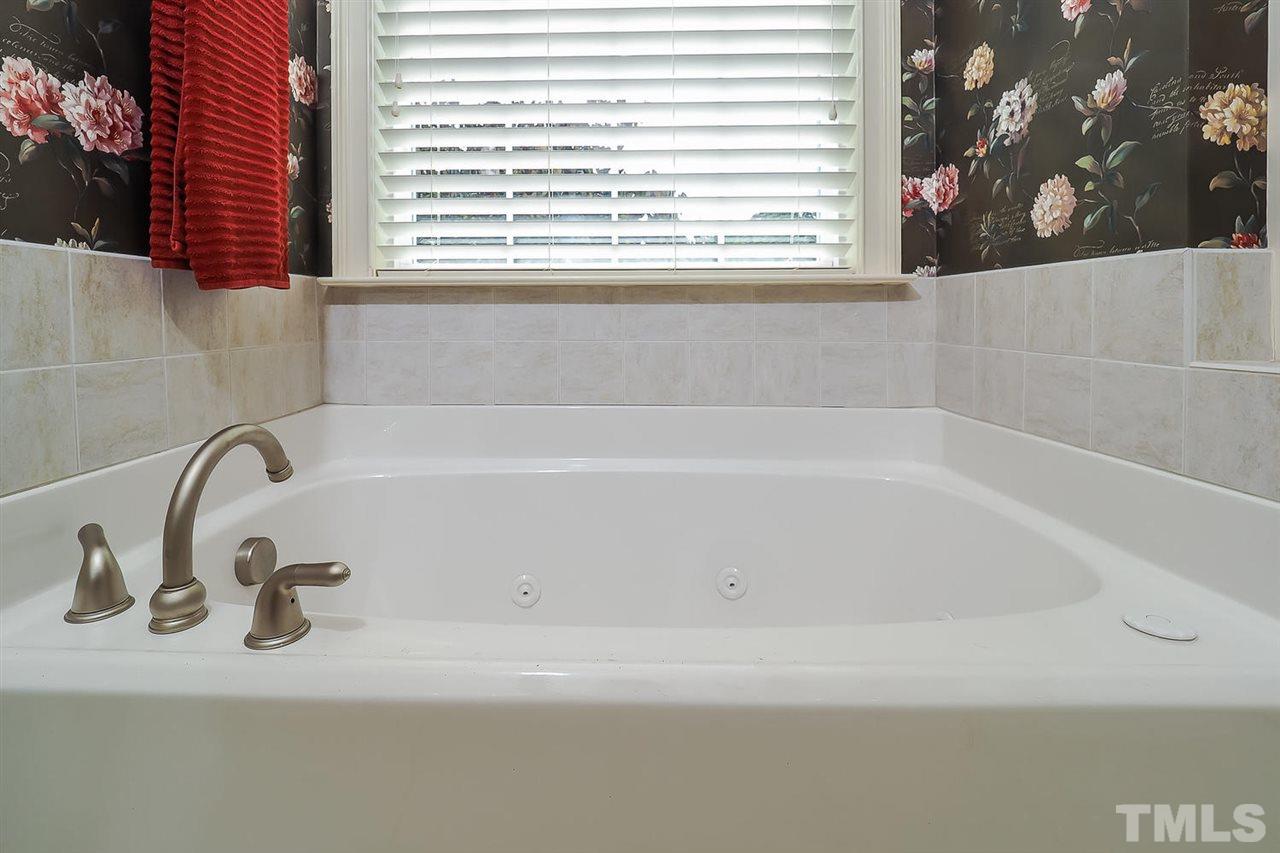 6601 Battle Bridge Road Raleigh, NC 27610 - Photo 15 of 25