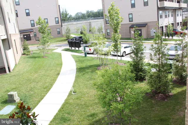 $4,500 | 4975 Longmire Way, Chantilly, VA 20151