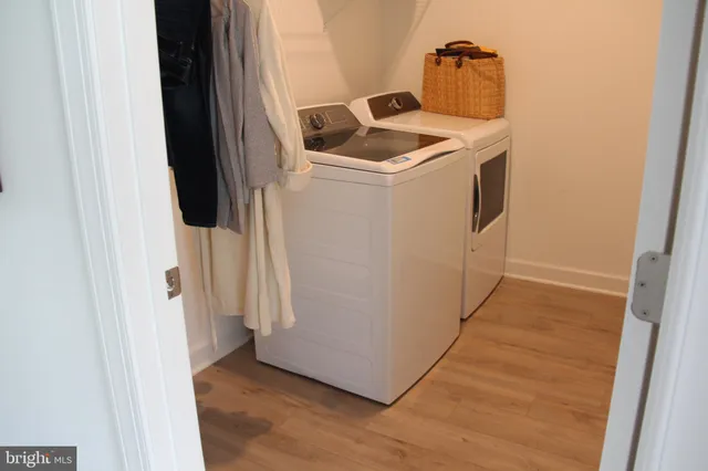 $4,500 | 4975 Longmire Way, Chantilly, VA 20151