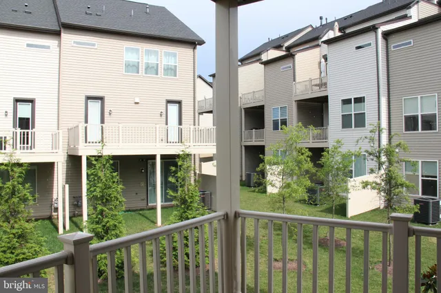 $4,500 | 4975 Longmire Way, Chantilly, VA 20151