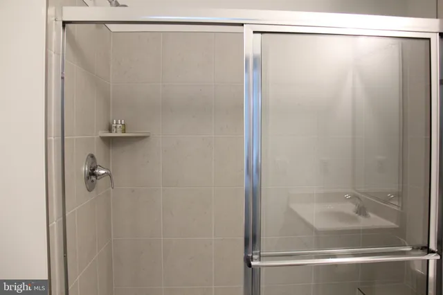 $4,500 | 4975 Longmire Way, Chantilly, VA 20151