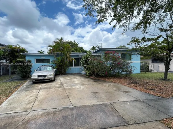 $3,900 | 12115 Northeast Miami Court, North Miami, FL 33161