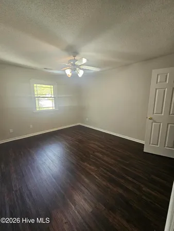 $1,350 | 304 Bracken Place, Jacksonville, NC 28540