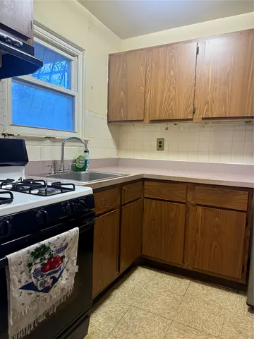 $599,000 | 244 Grafton Street | Brownsville