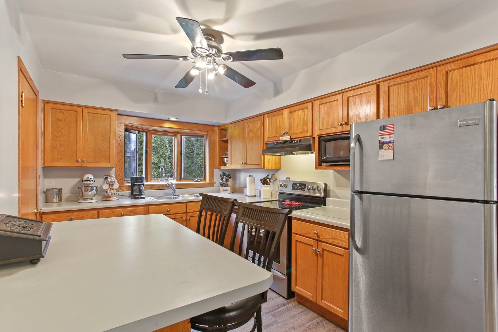 2049 Deane Boulevard Racine, WI 53403 - Photo 5 of 15