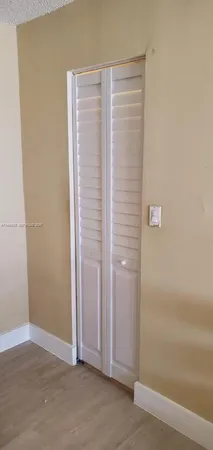 $1,850 | 18101 Northwest 68th Avenue, Unit C206, Hialeah, FL 33015