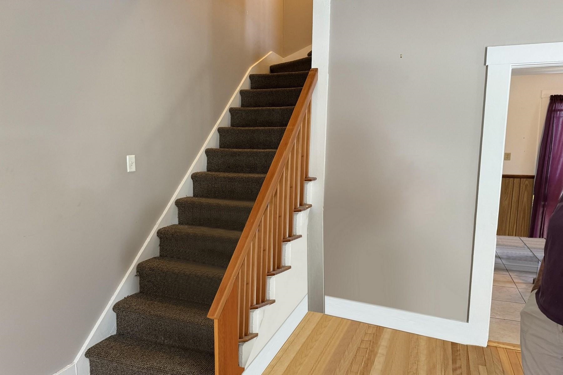 3-5 Williams Street Proctor, VT 05765 - Photo 7 of 22