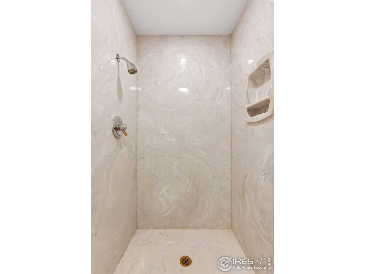 6916 Hunter Place Boulder, CO 80301 - Photo 21 of 40 Primary shower.