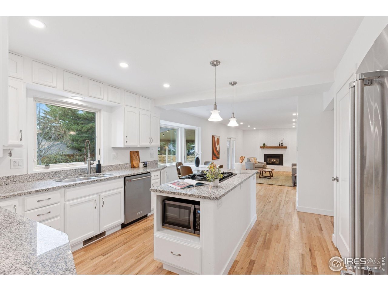 6916 Hunter Place Boulder, CO 80301 - Photo 7 of 40 Kitchen and living room.
