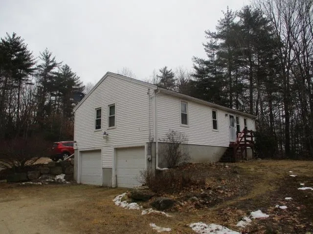 $425,000 | 45 Whittier Drive, Fremont, NH 03044