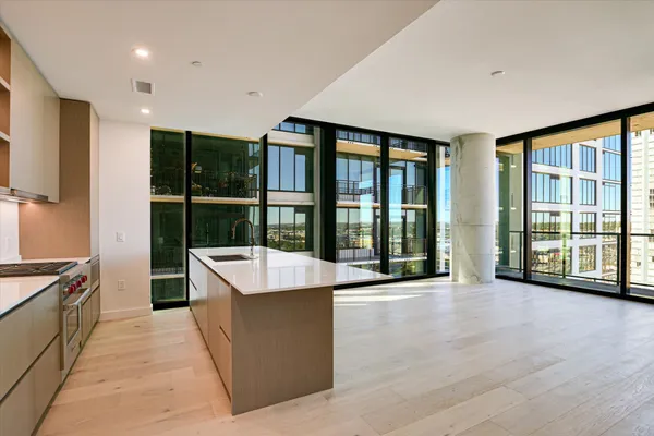 $854,000 | 610 Davis Street, Unit 2008, Austin, TX 78701