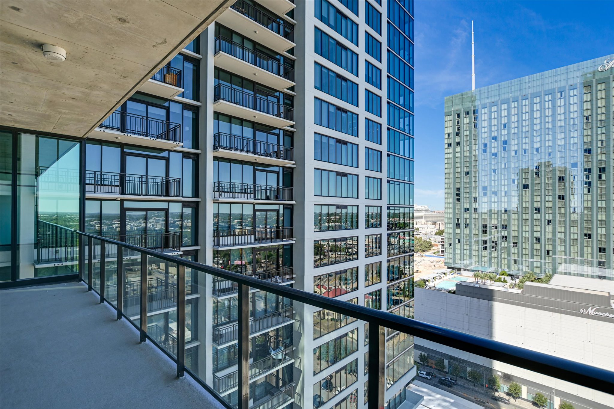 610 Davis Street, Unit 2008 Austin, TX 78701 - Photo 13 of 32