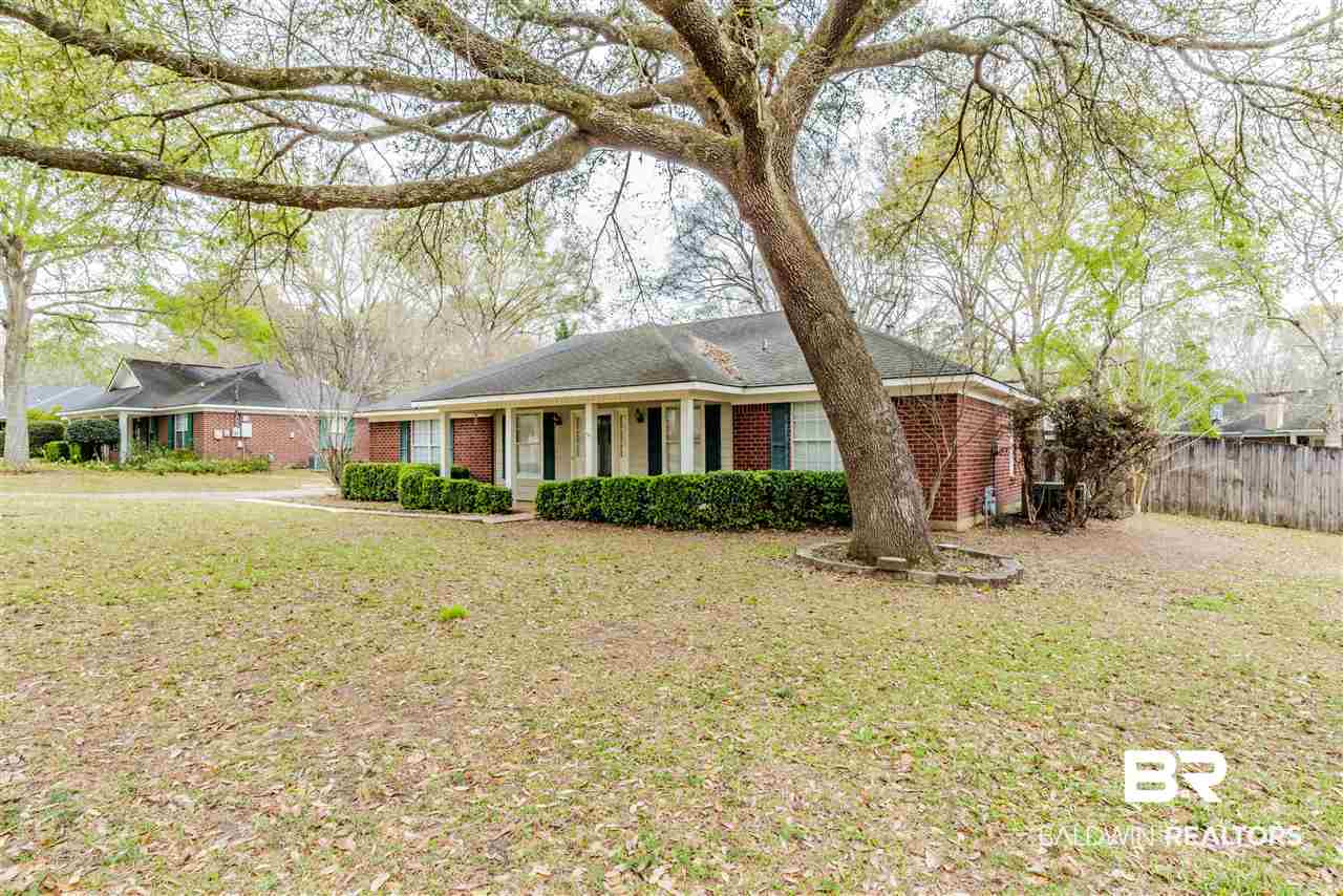 9400 Yorktowne Way Mobile, AL 36695 - Photo 2 of 29